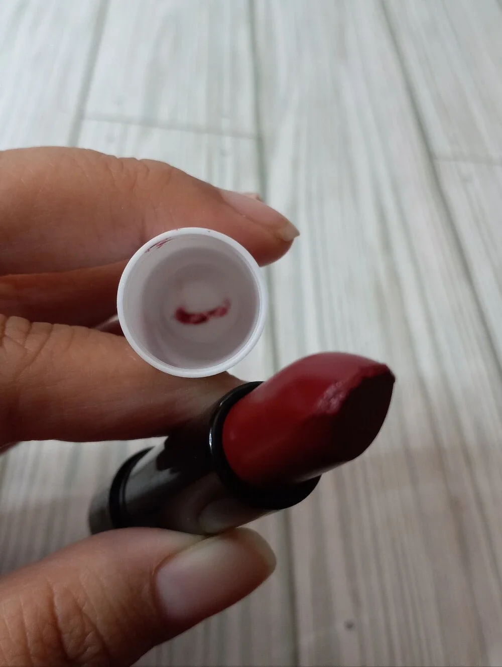 Popfeel Velvety Matte Deep Burgundy Lipsticks LB05